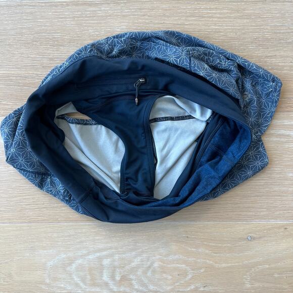 Lululemon Run Time Shorts Inkwell Sashiko Star sz 8 - Picture 3 of 5